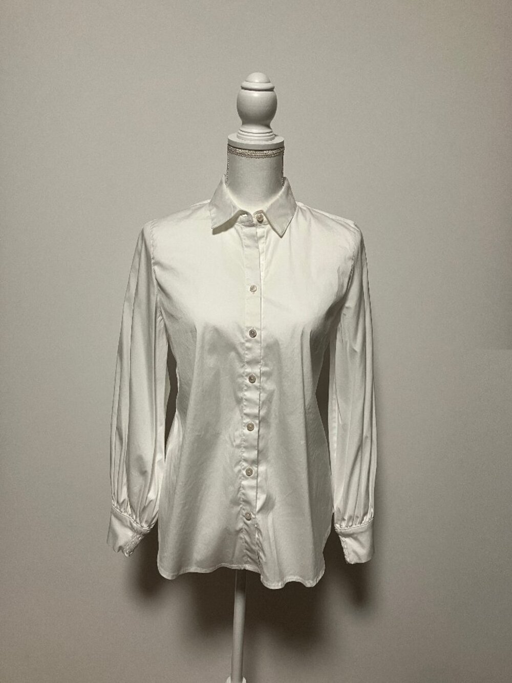 Chico's White Button Down Dress Shirt Blouse, Chico's Size 0 (US 4)
